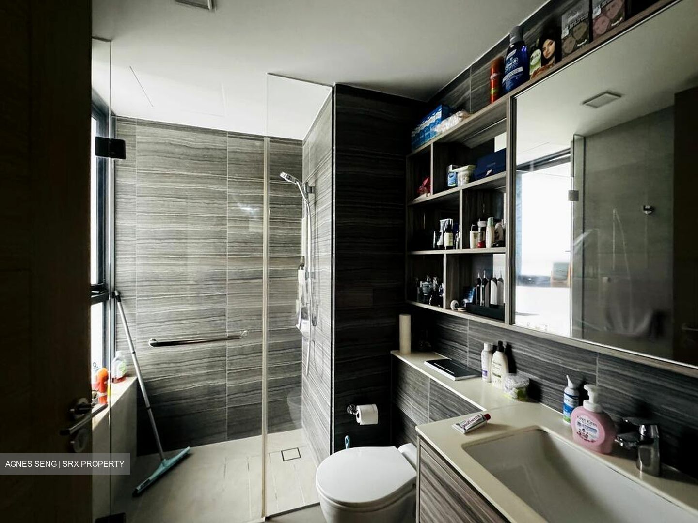 Whitewater (D18), Condominium #563932501